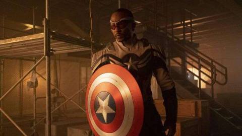 Anthony Mackie in the new Captain America suit in Falcon and the Winter Soldier
