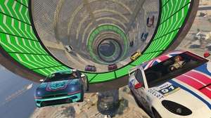 The effortless loop-de-loop surrealism of GTA Online’s racing tracks