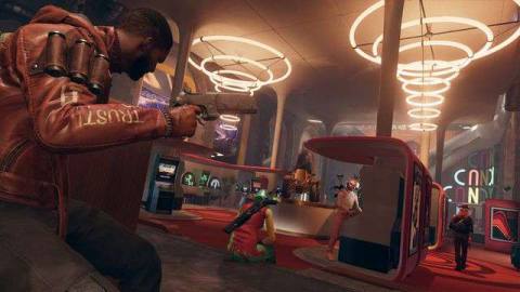 Colt approaches an arcade filled with enemies in Deathloop