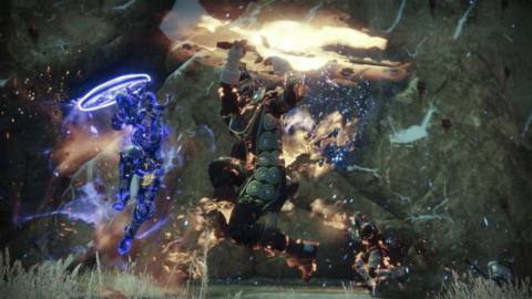 Destiny 2: The Dawning - Dawnblade Warlock fighting Sentinel Titan in Mayhem Crucible match