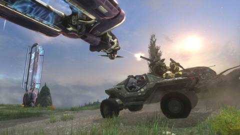 Halo: Combat Evolved Anniversary - Warthog firing at an air vehicle