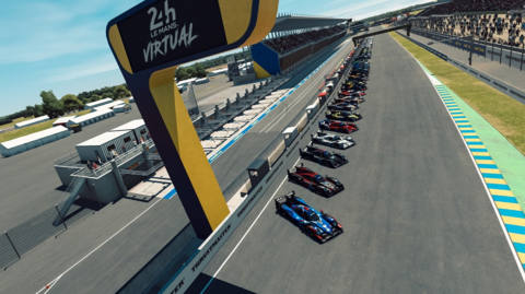 Reigning F1 champ crashes out of the lead of the year’s biggest virtual race