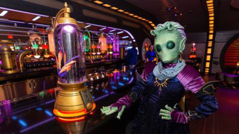 Inside Galactic Starcruiser, a tiny Star Wars hotel filled with gigantic performances