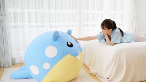 Pokémon’s life-size Spheal plush is my new best friend