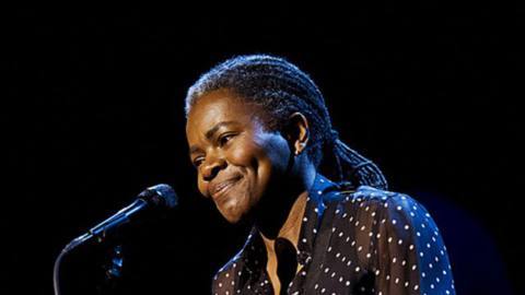 Tracy Chapman’s ‘Fast Car’ Grammys performance is what awards shows are made for