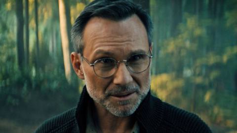 Christian Slater in close up in a still from The Spiderwick Chronicles
