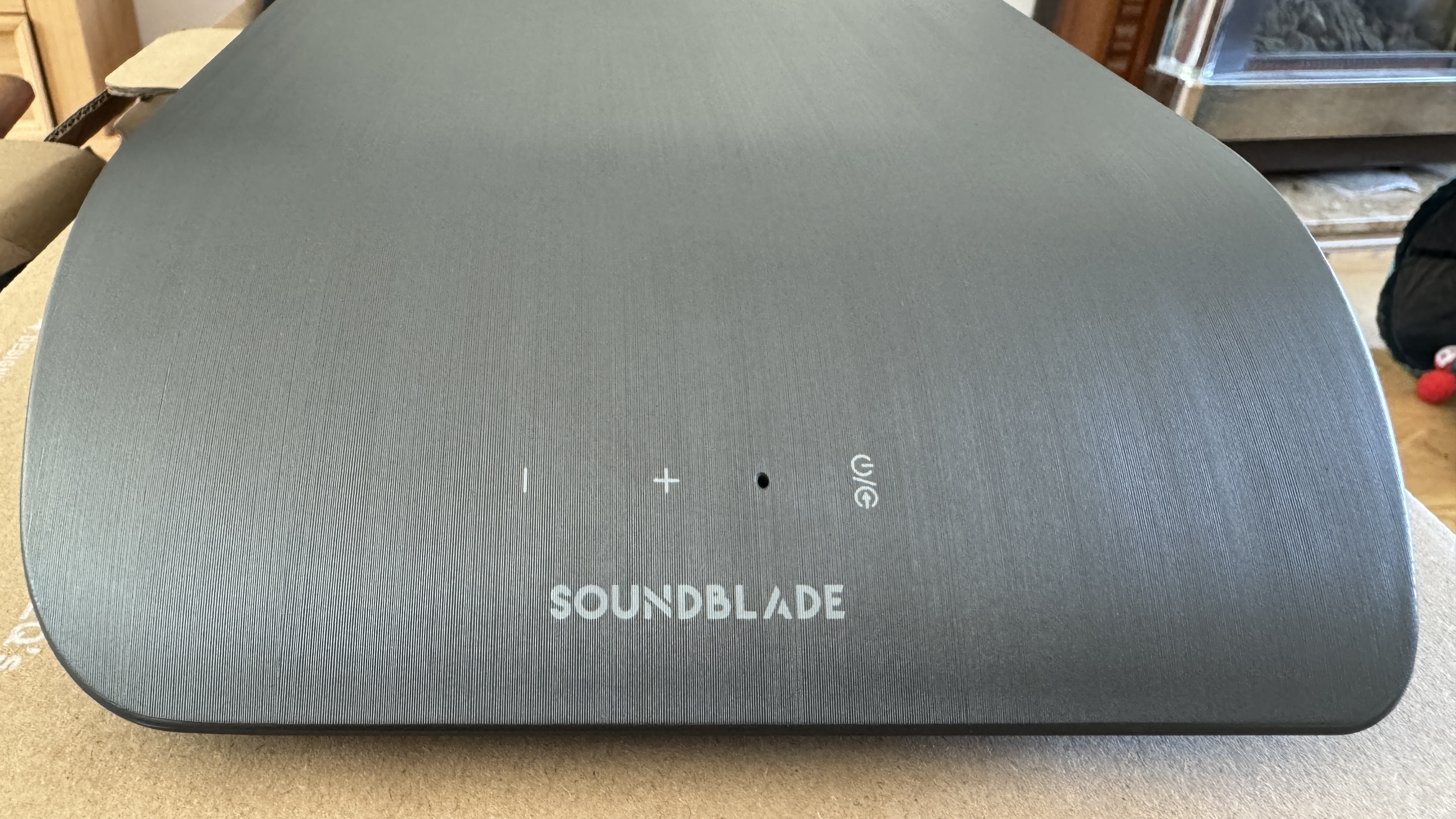 BlueAnt Soundblade set-up on a desk.