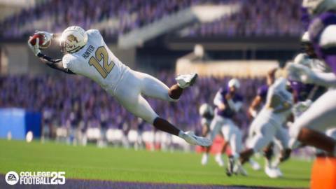 Colorado Buffaloes wide receiver Travis Hunter makes a diving touchdown catch in a screenshot from EA Sports College Football 25
