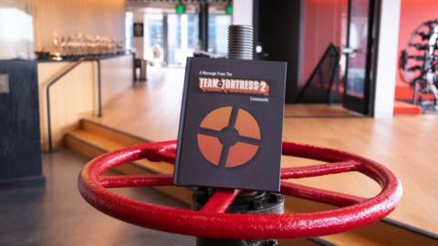 Disgruntled Team Fortress 2 players bind 340,000 signatures into a book and hand-deliver it to Valve