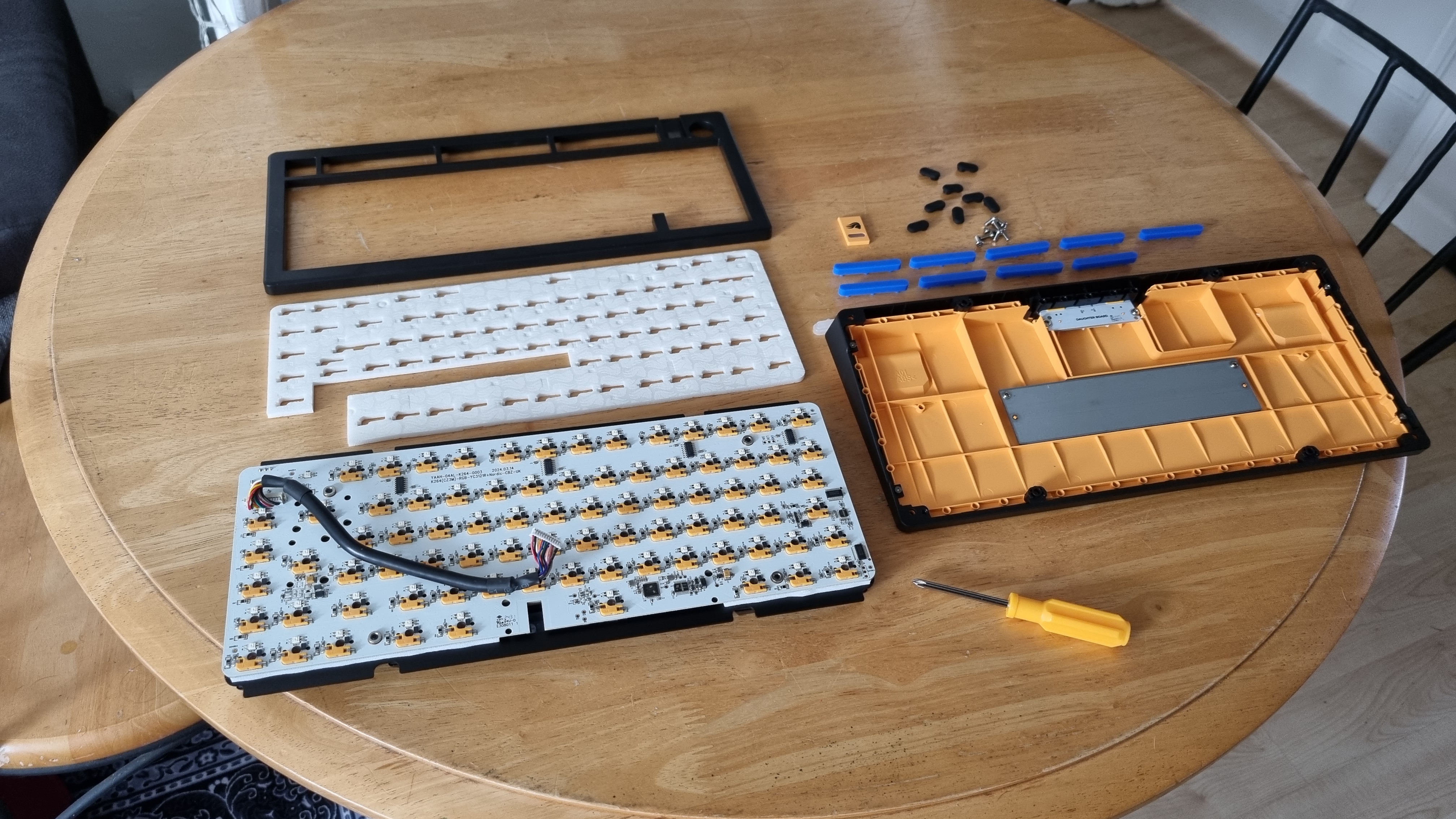 The Glorious GMMK 3 HE, disassembled.