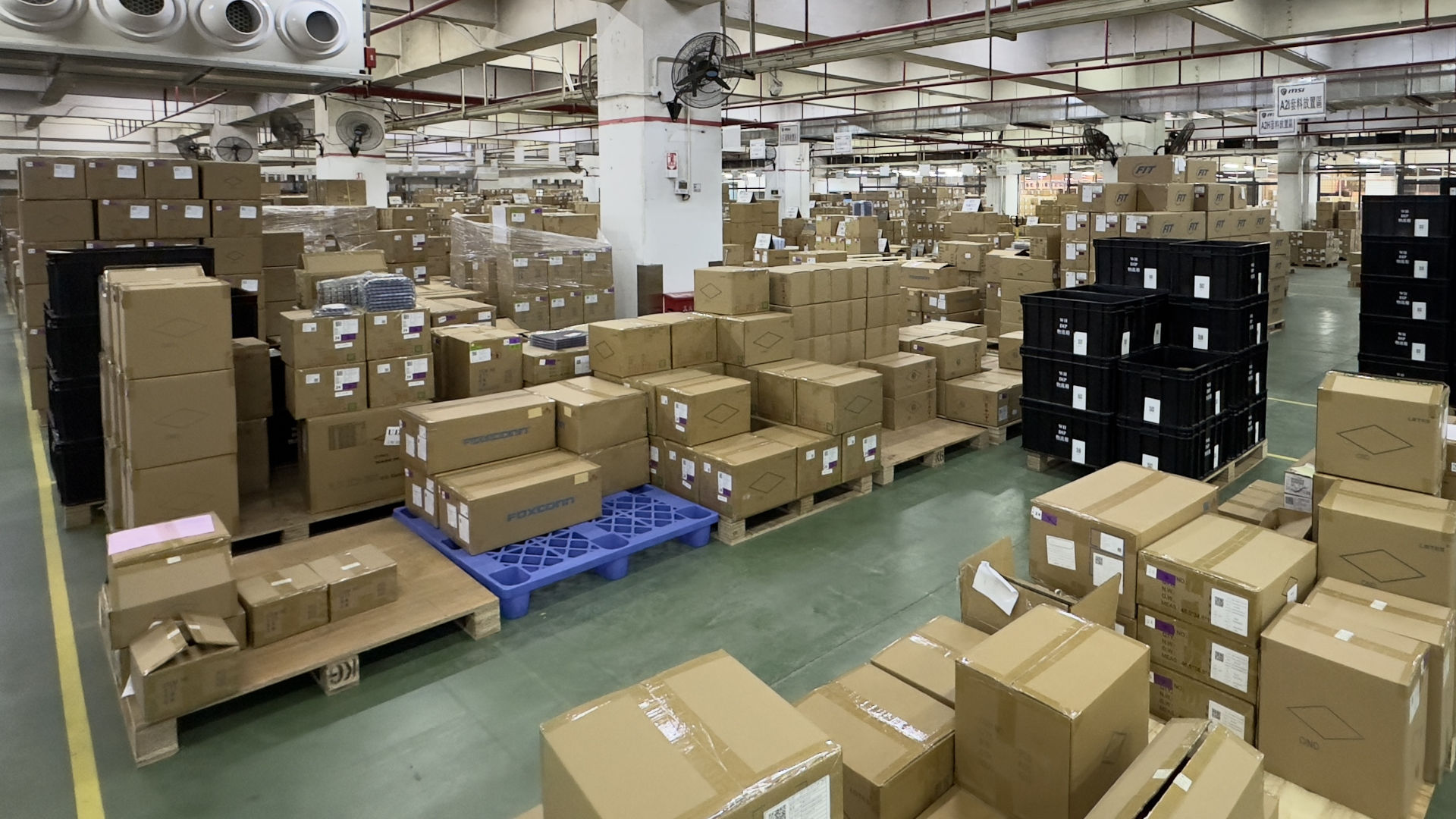 A photo of MSI Shenzhen motherboard production facility