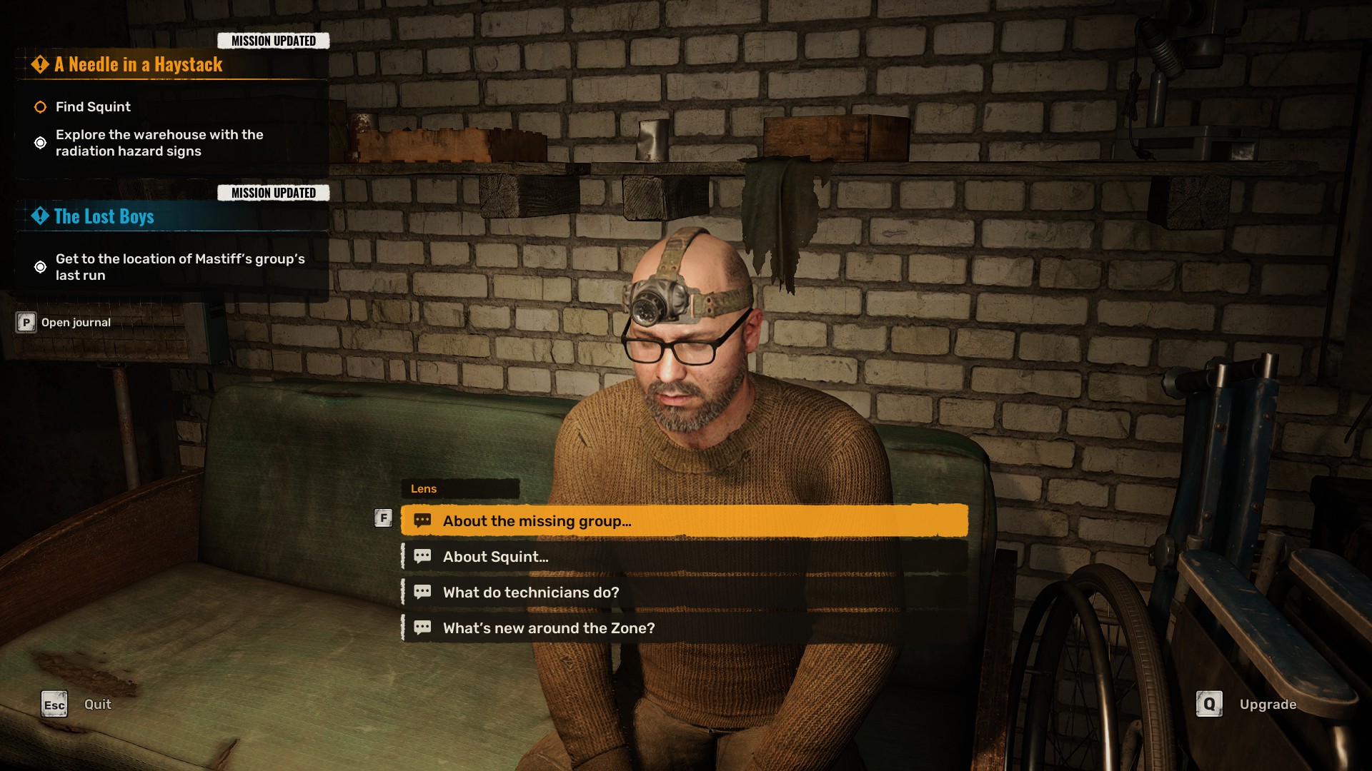 Lens speaks to the player in STALKER 2 about upgrades and repairs