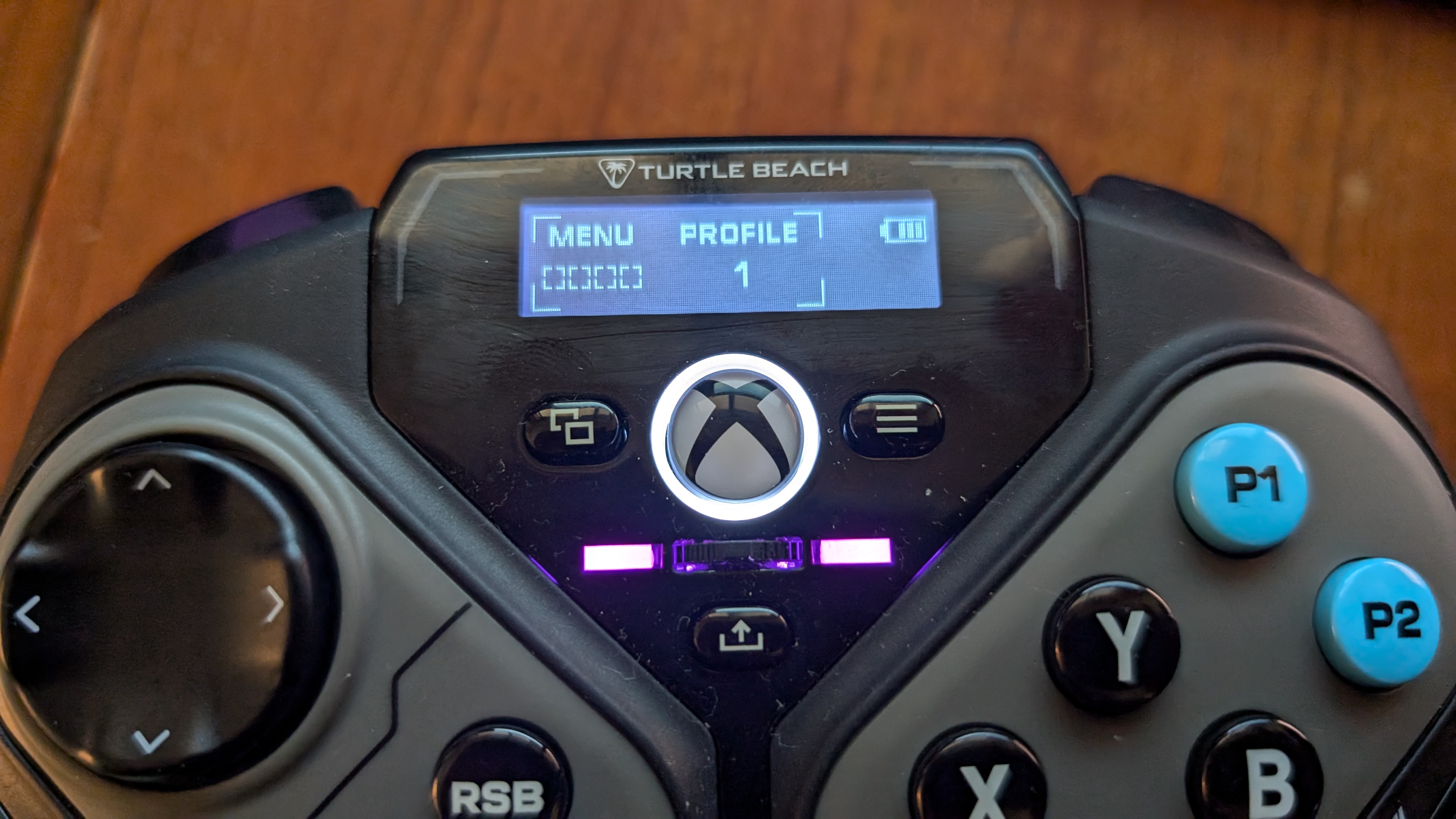 Turtle Beach Stealth Pivot detail images