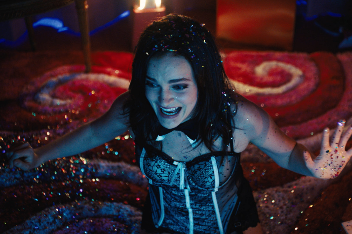 Madeline Brewer&nbsp;as Alice&nbsp;covered in glitter in Cam.