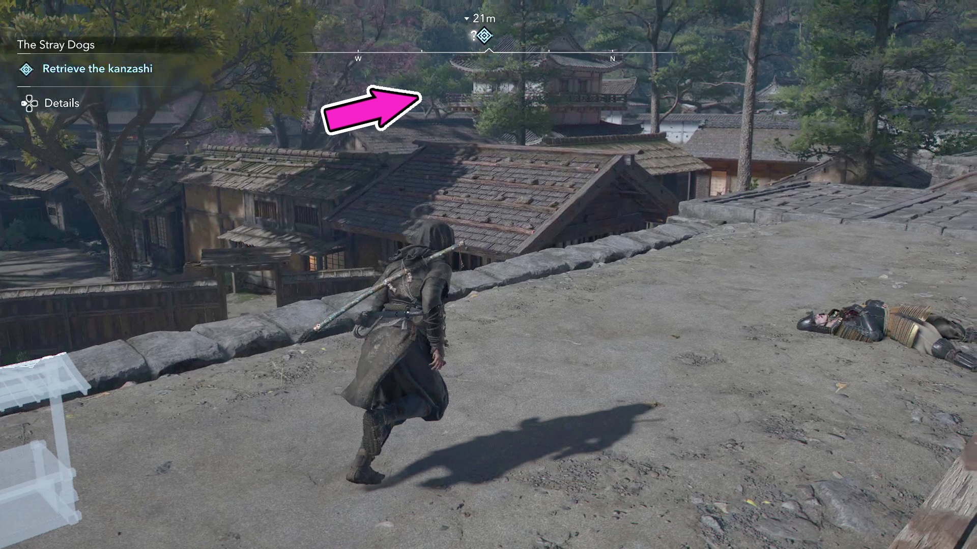 Naoe runs on a rooftop in Stray Dogs quest in AC Shadows