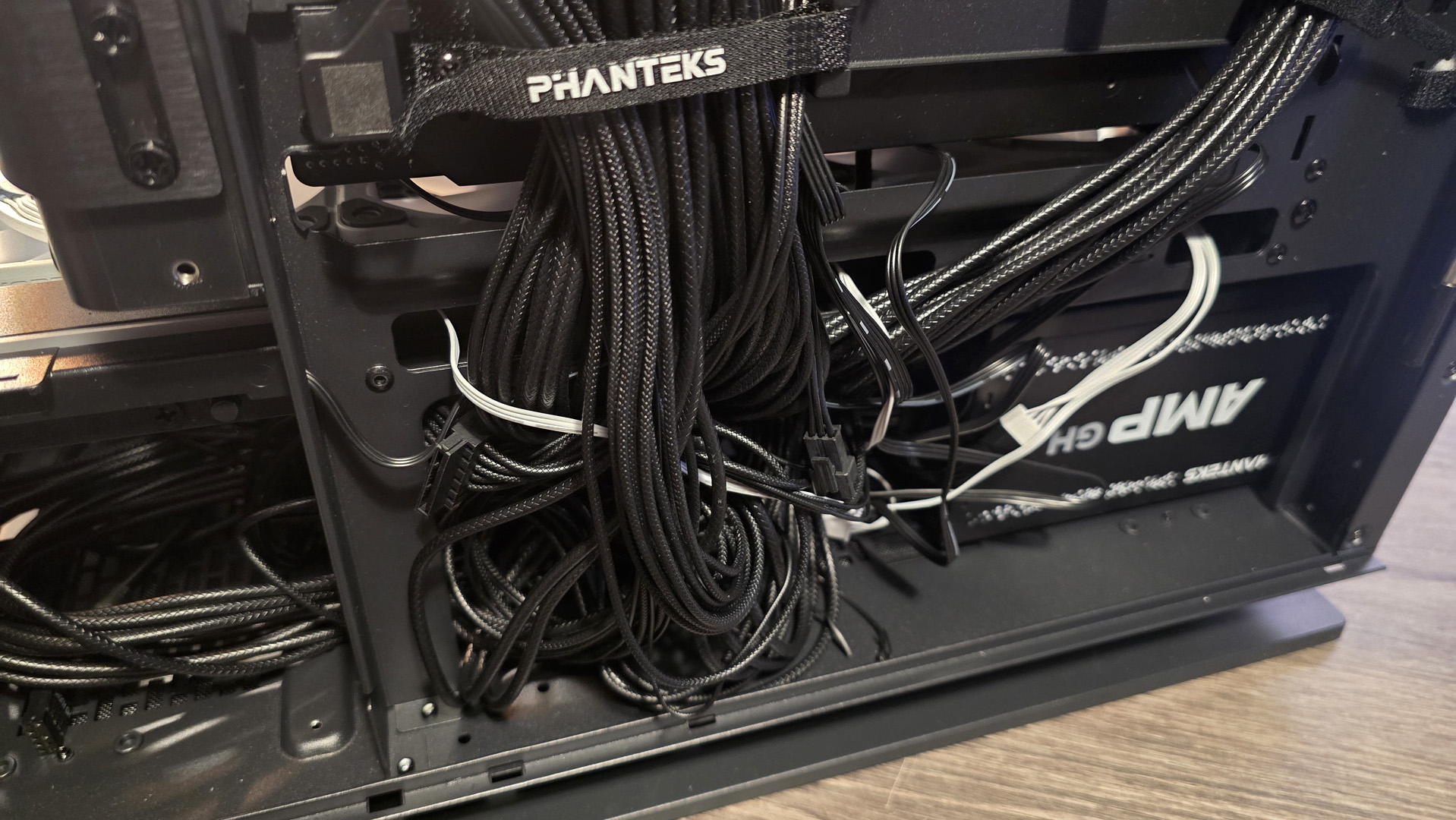 Phanteks Evolv X2 PC case