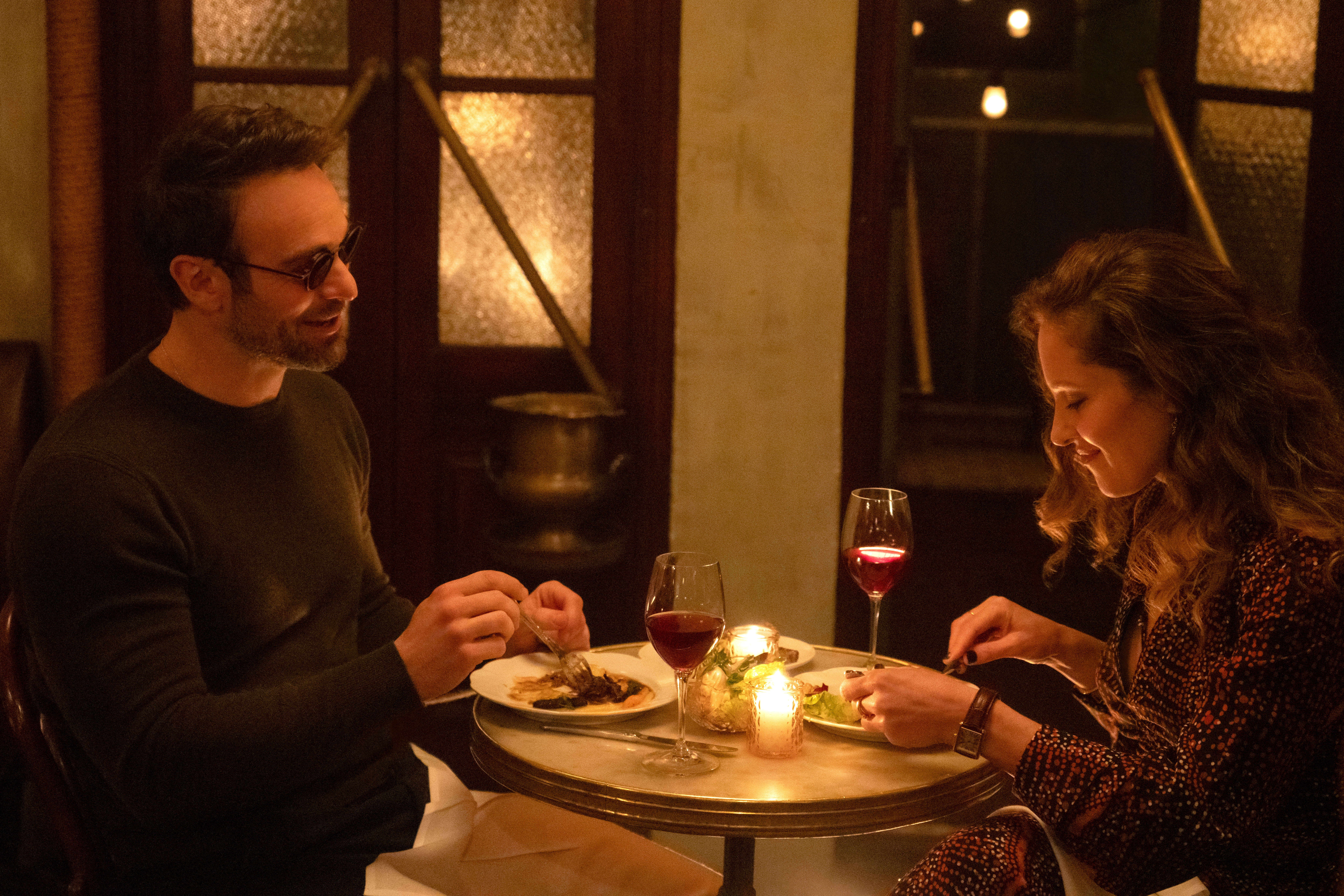 Matt Murdock/Daredevil (Charlie Cox) and Heather Glenn (Margarita Levieva) have a happy candle-lit dinner Matt Murdock/Daredevil (Charlie Cox) and Heather Glenn (Margarita Levieva) have a happy candle-lit dinner