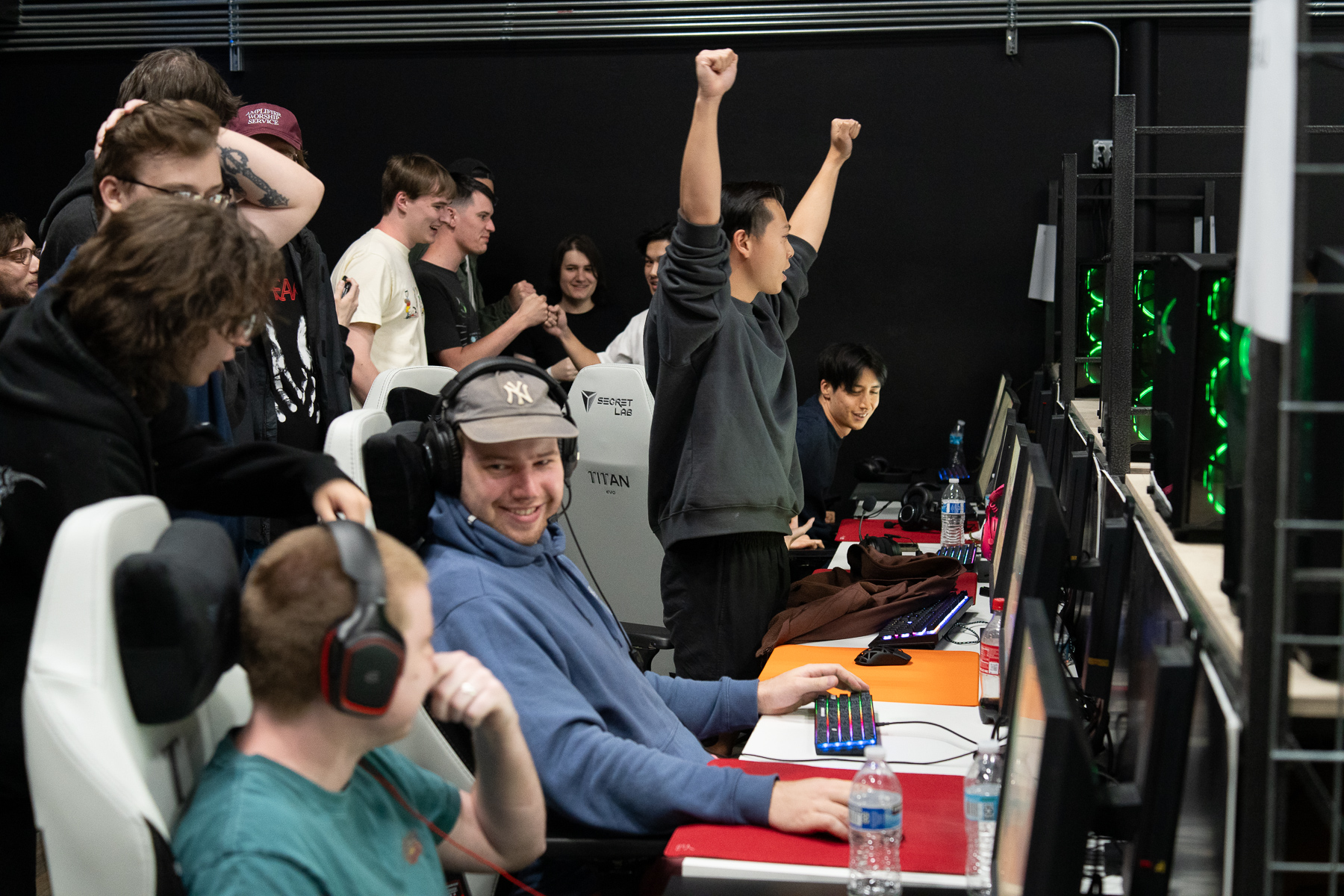Witness Gaming-AU celebrates after defeating Froyotech.