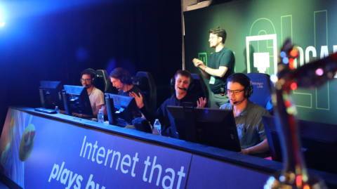 Witness Gaming EU enjoying the big stage at Physgun Fireside in Lakewood, CO