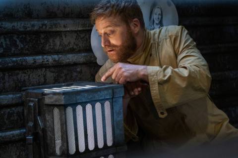 Resident Alien is finally leaning into science fiction, with time travel, cyborgs, and alien abductions