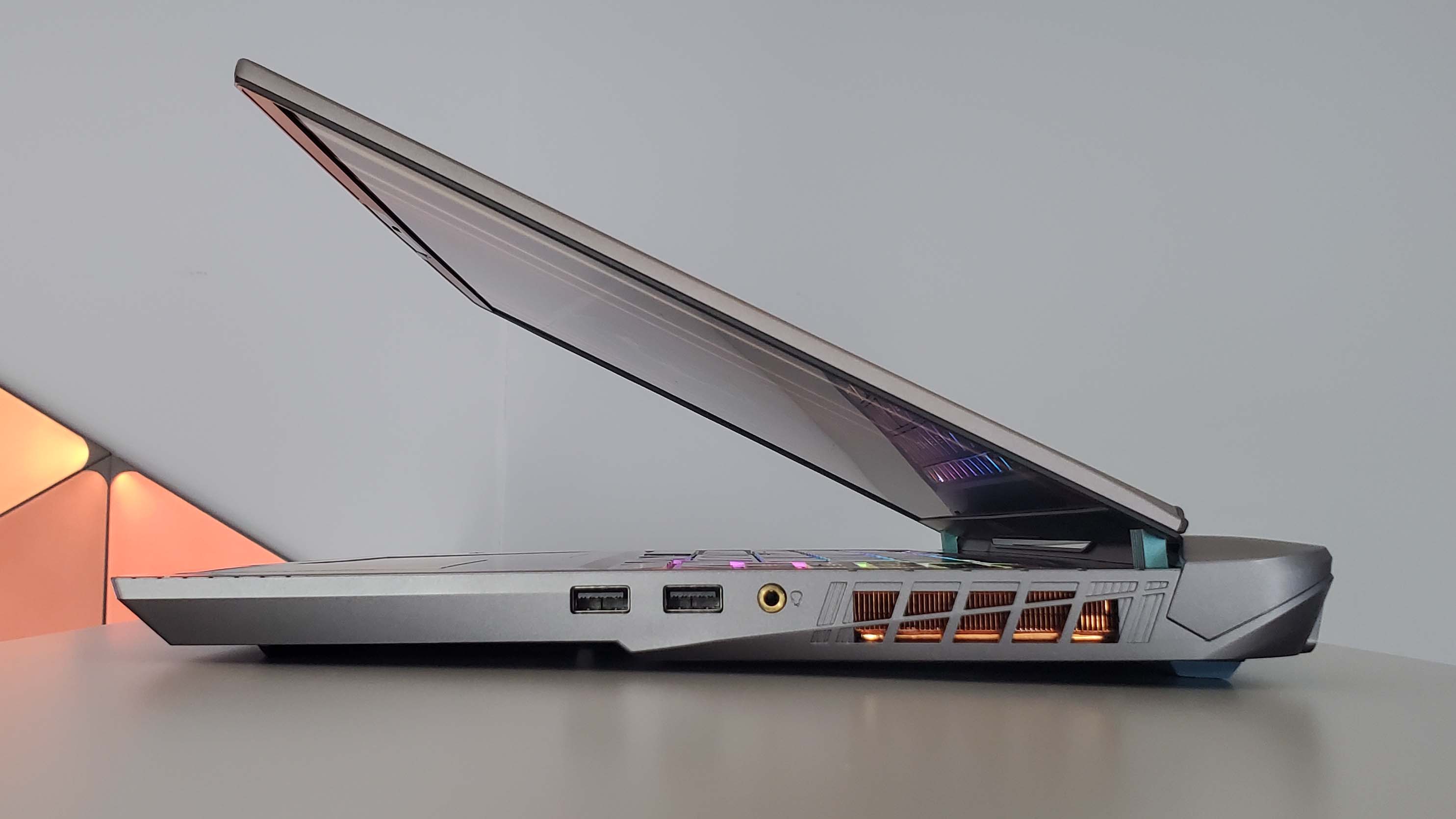 MSI Vector 16 HX AI gaming laptop