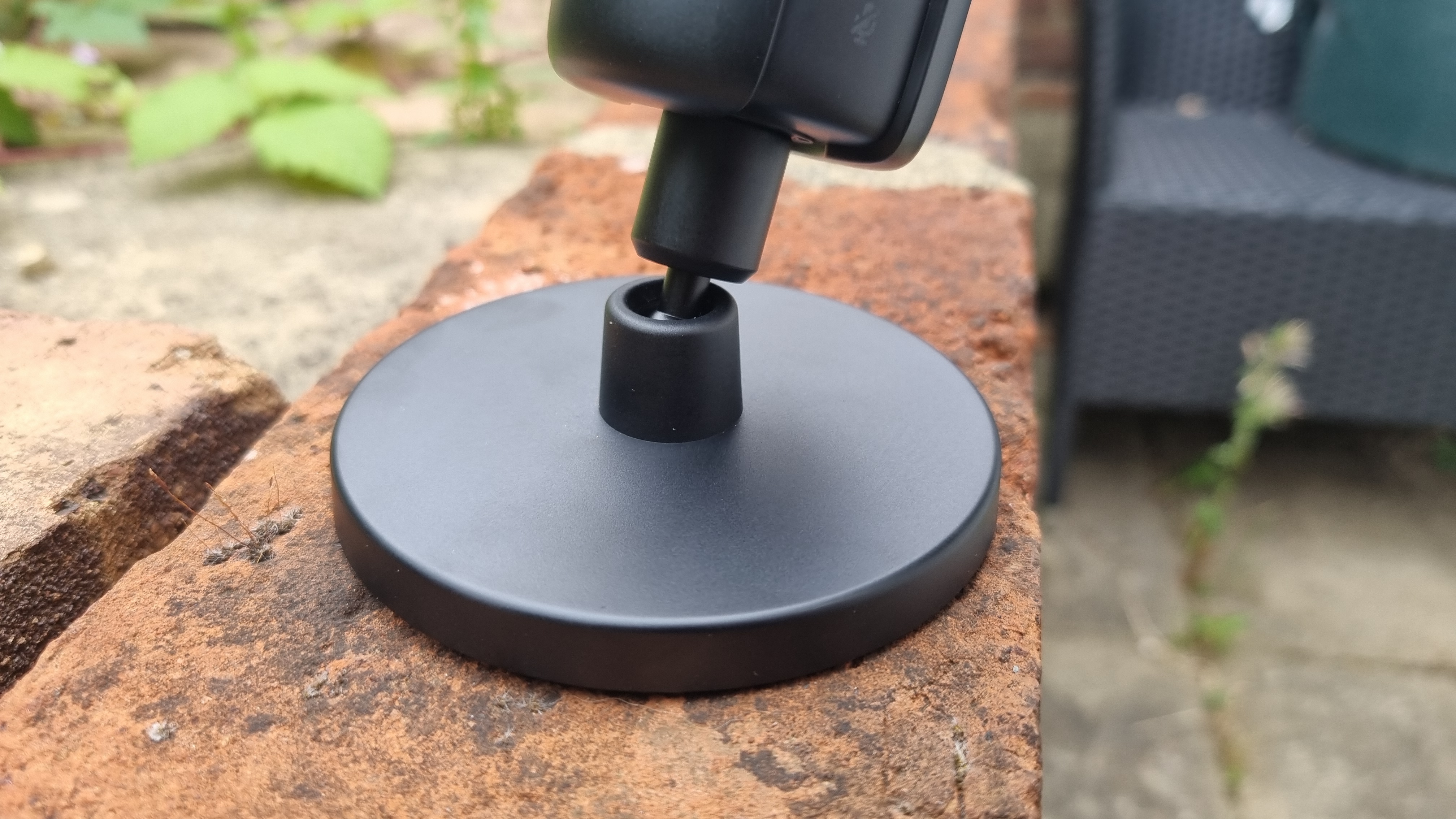 The base stand of the Amazon Basics USB Condenser microphone