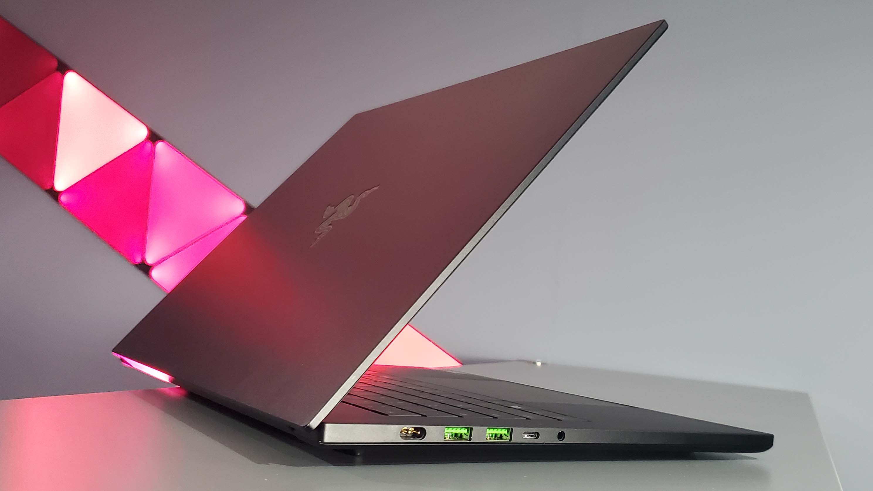 Razer Blade 16 (2025) gaming laptop