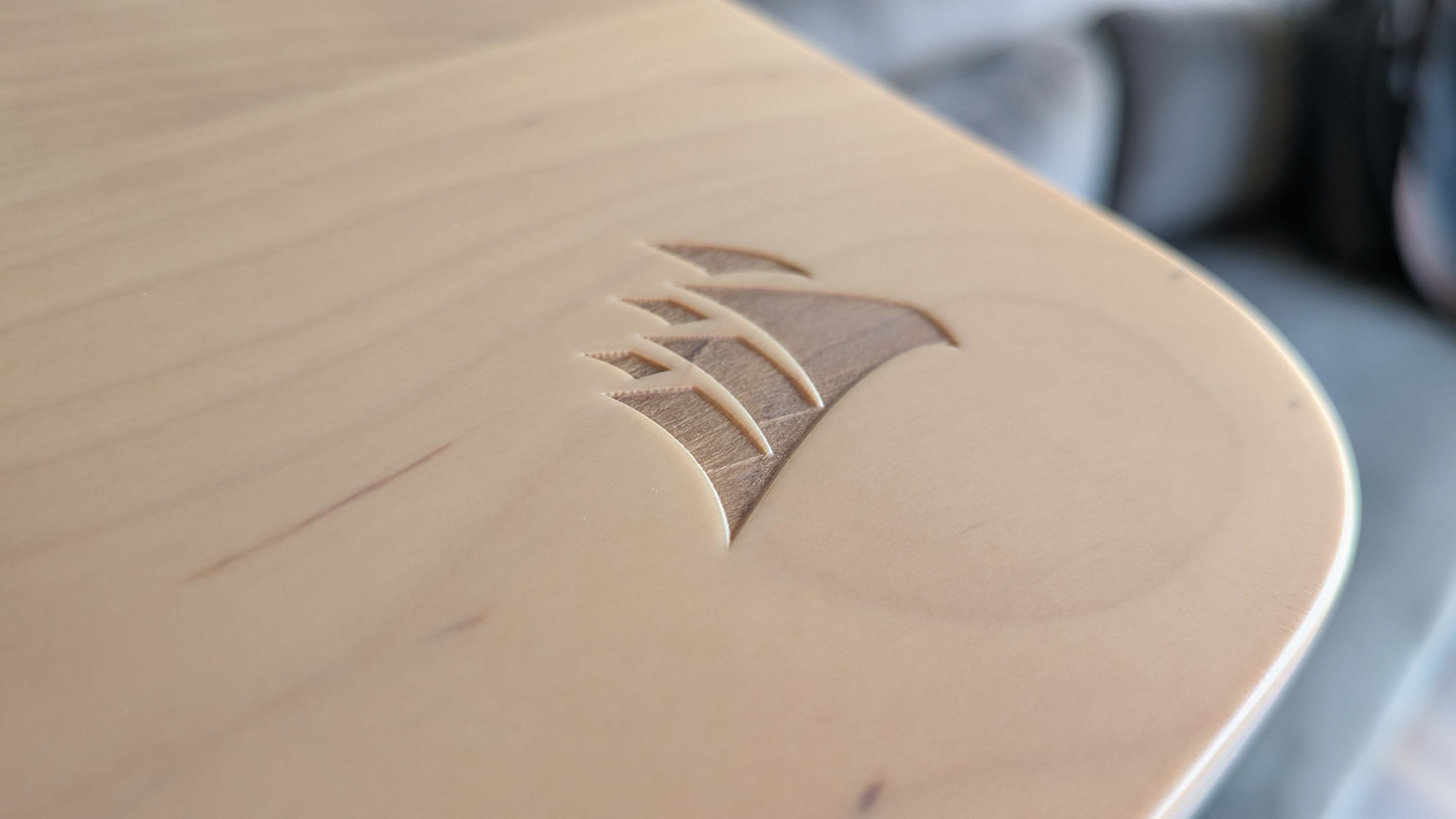 Corsair Platform:4 gaming desk