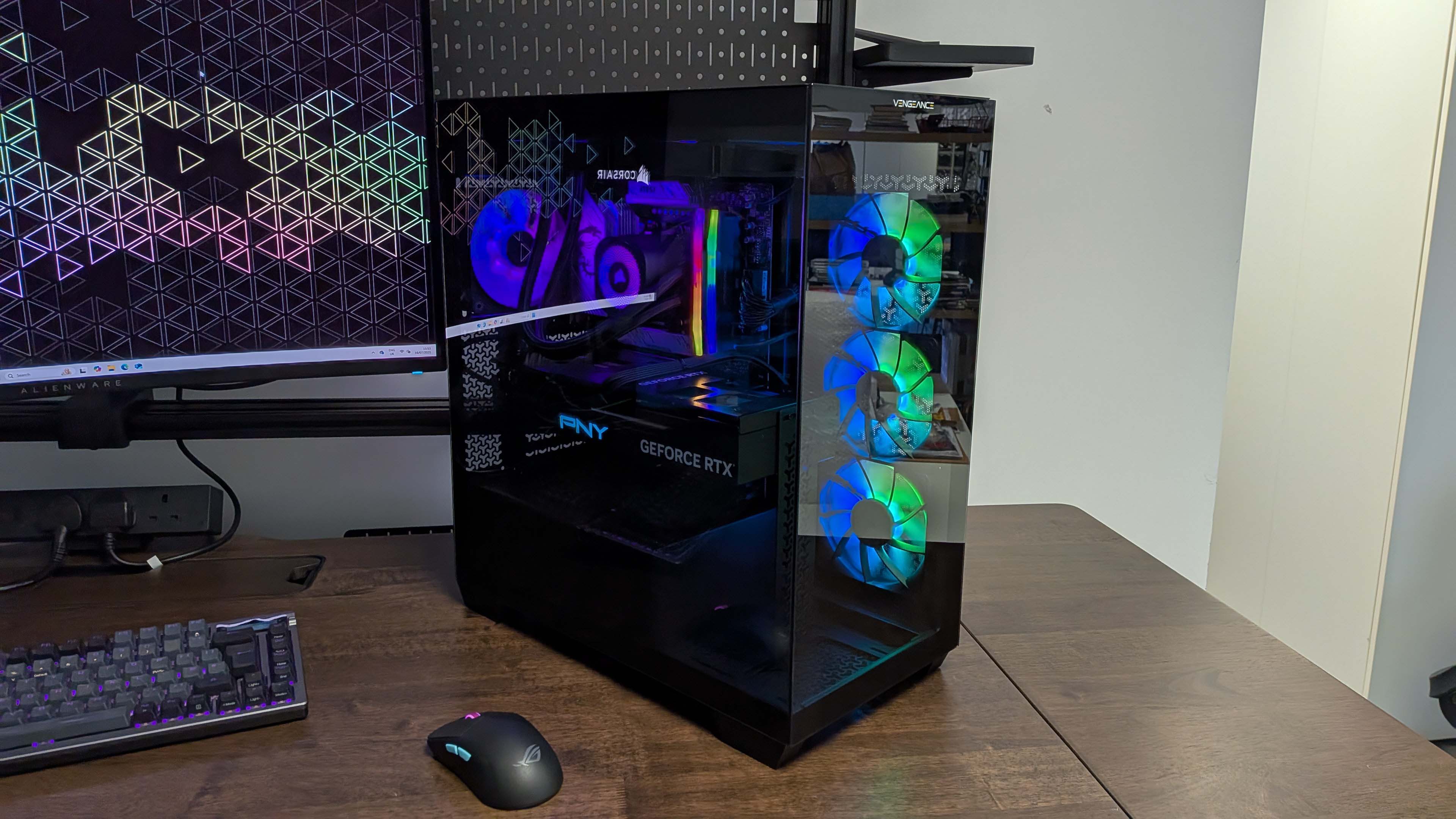 Corsair Vengeance A7500 gaming PC