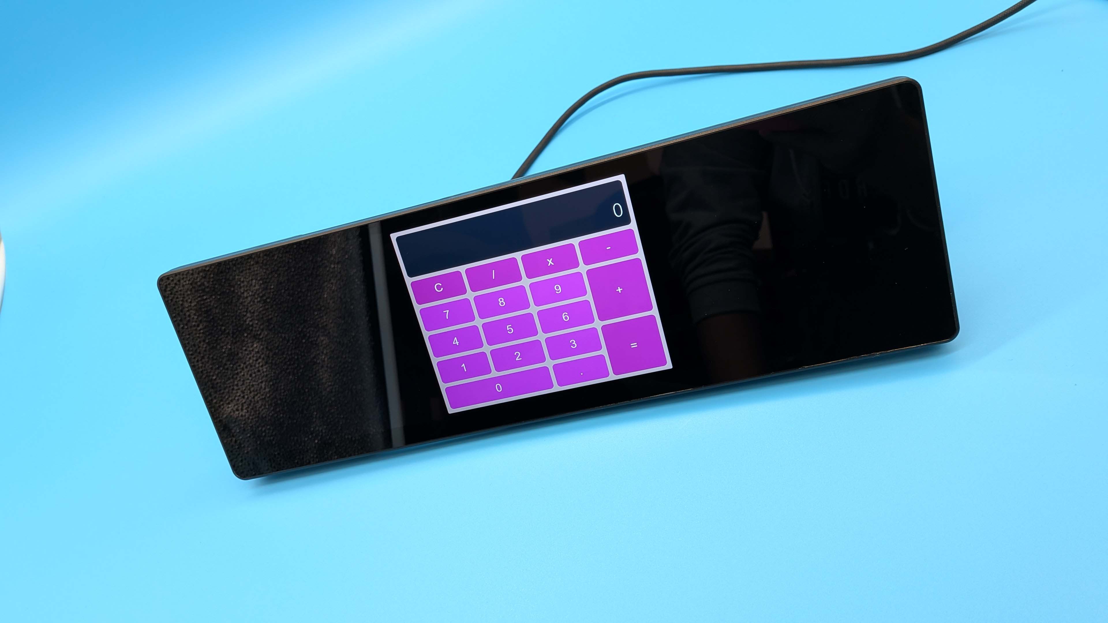 Corsair Xeneon Edge screen