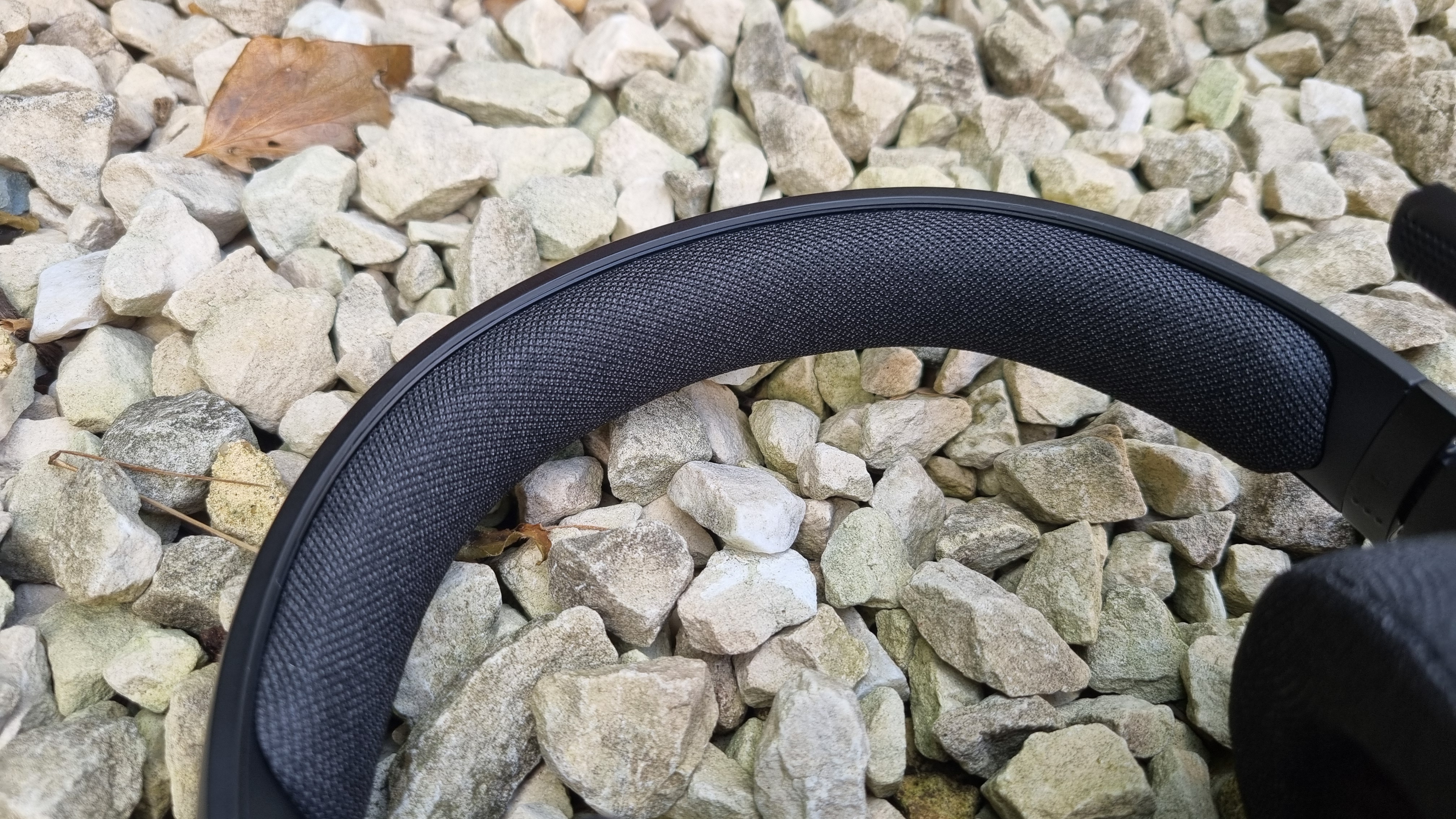 The inner headband of the Fractal Scape gaming headset