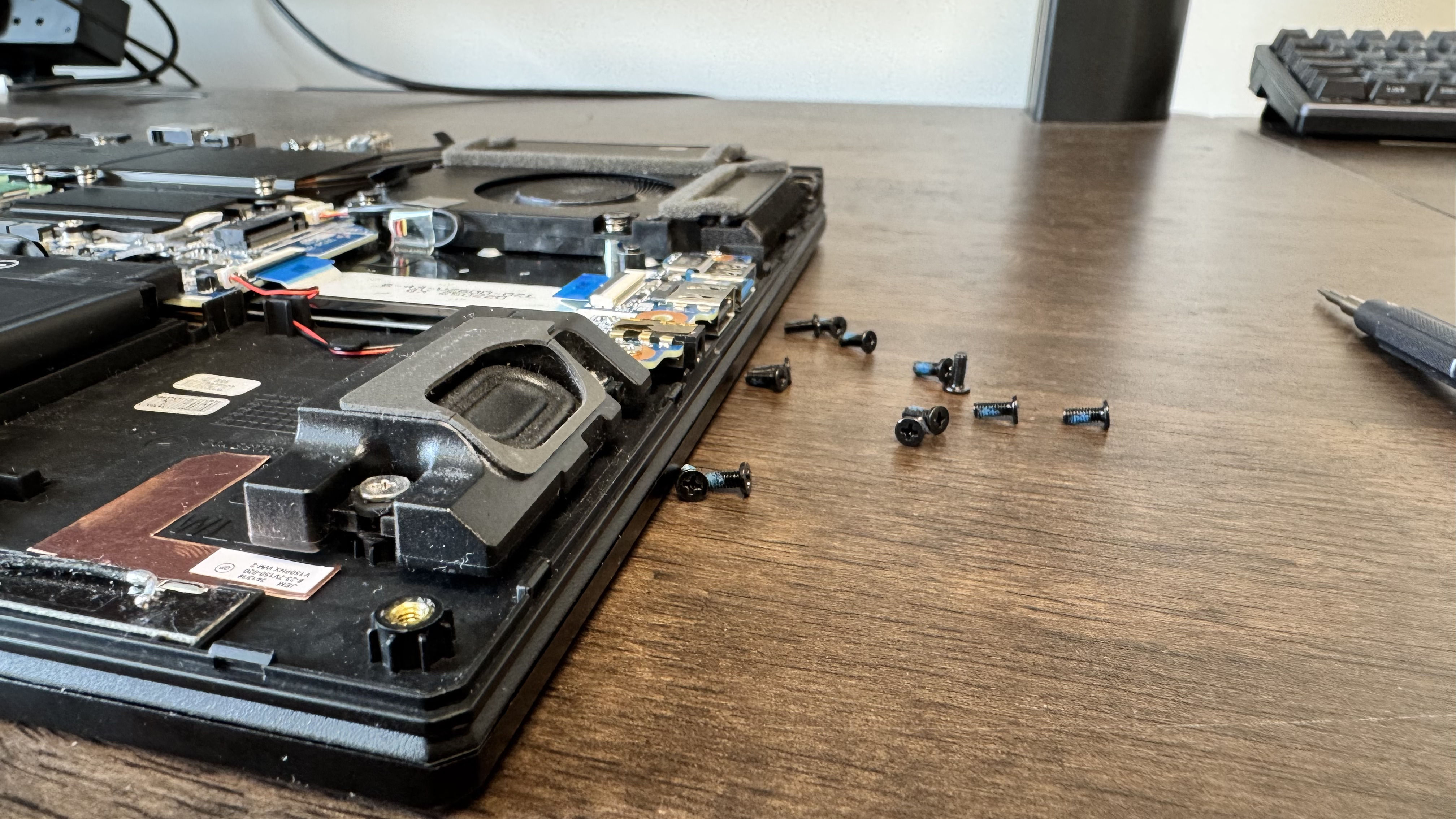 The Medion Deputy Erazer 15 P1 gaming laptop