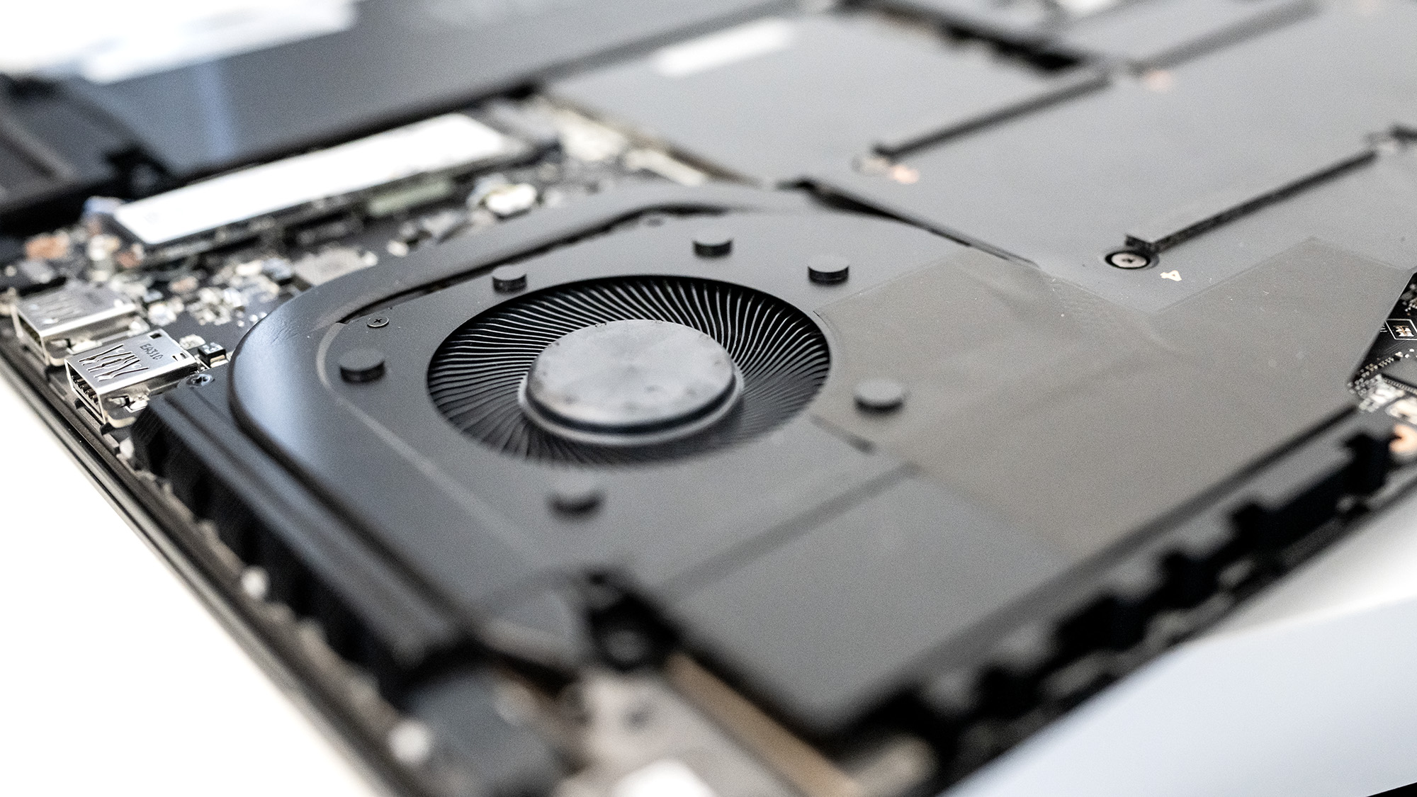 MSI Stealth 18 HX AI gaming laptop