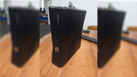 This is not an Xbox 360, it’s a gaming PC in disguise