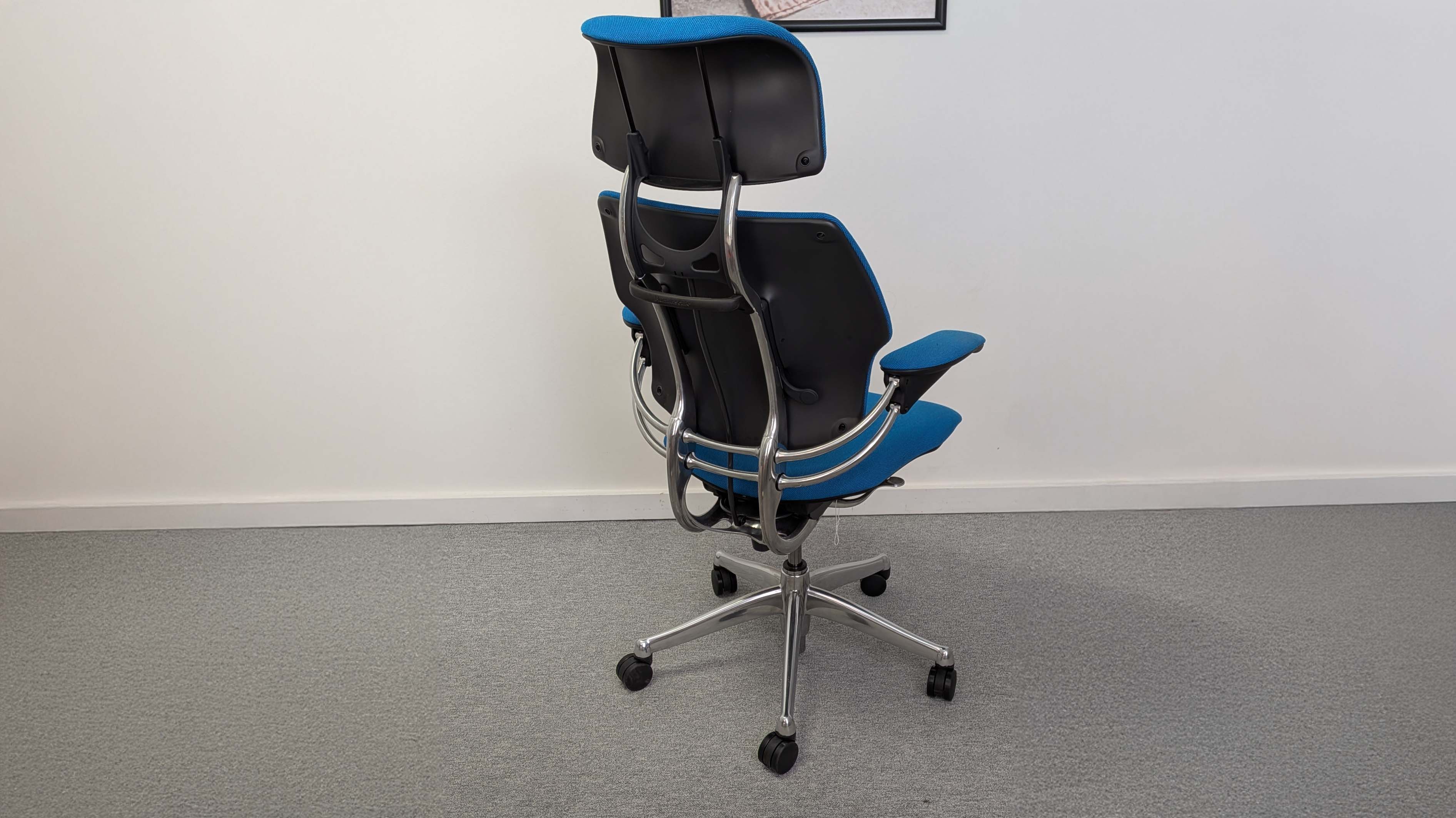 Humanscale Freedom Chair with Headrest