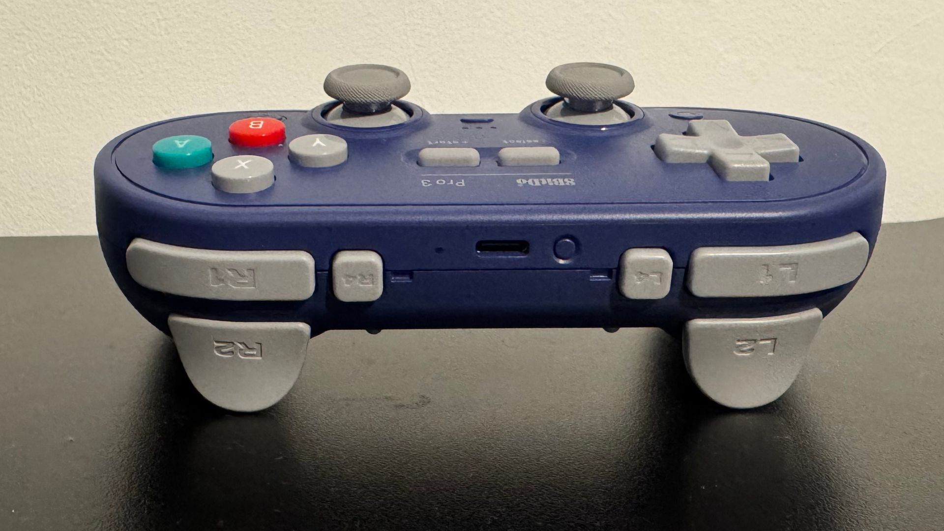 8BitDo Pro 3 controller from the top