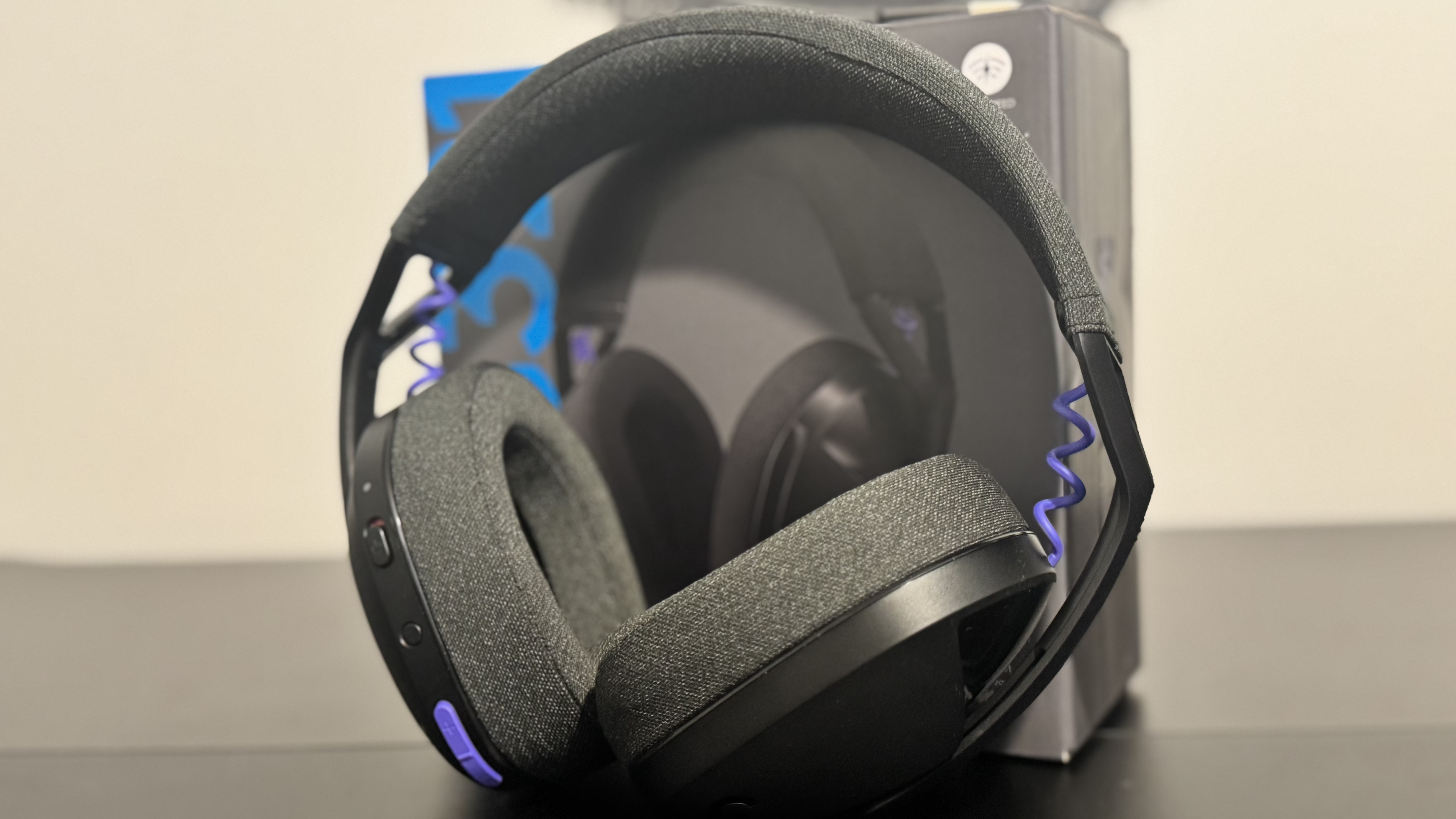 Logitech G321 Lightspeed gaming headset