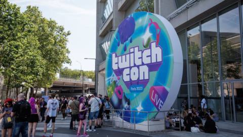 Streamer assaulted at TwitchCon slams event security: “I think other creators should seriously consider not attending in the future”