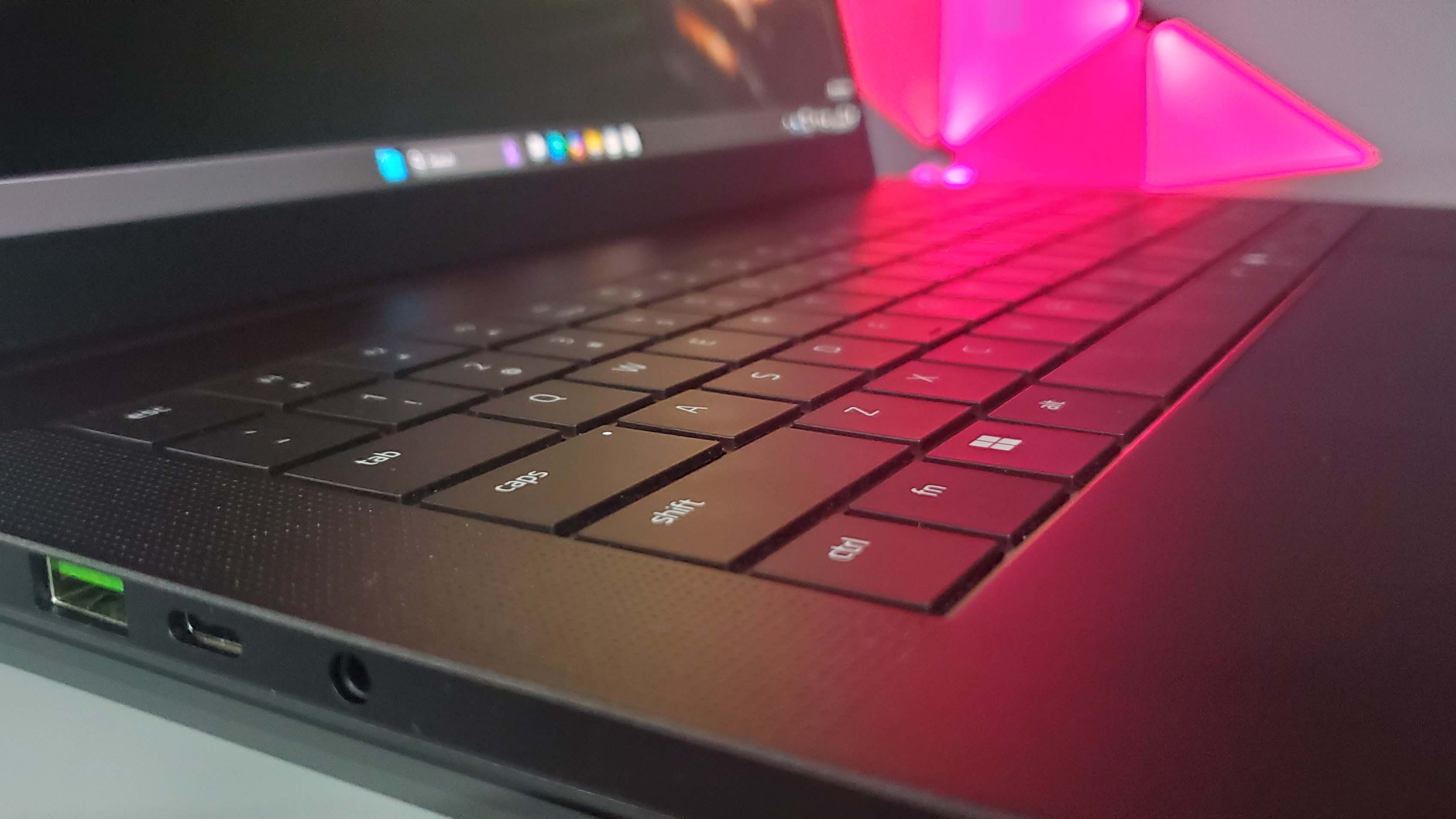 Razer Blade 16 (2025) gaming laptop with RTX 5090 inside