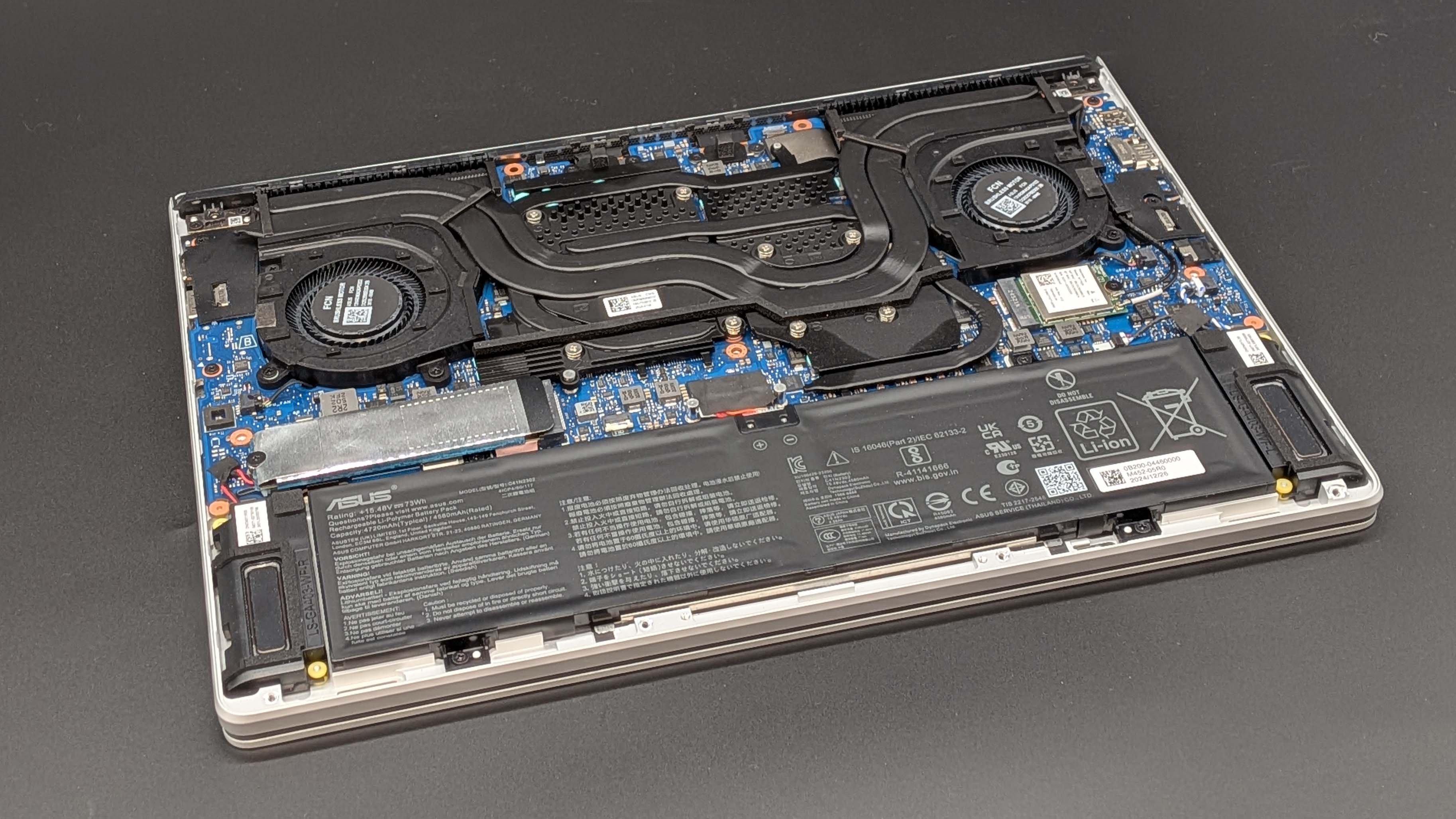 Asus ROG Zephyrus G14, 2025 edition.