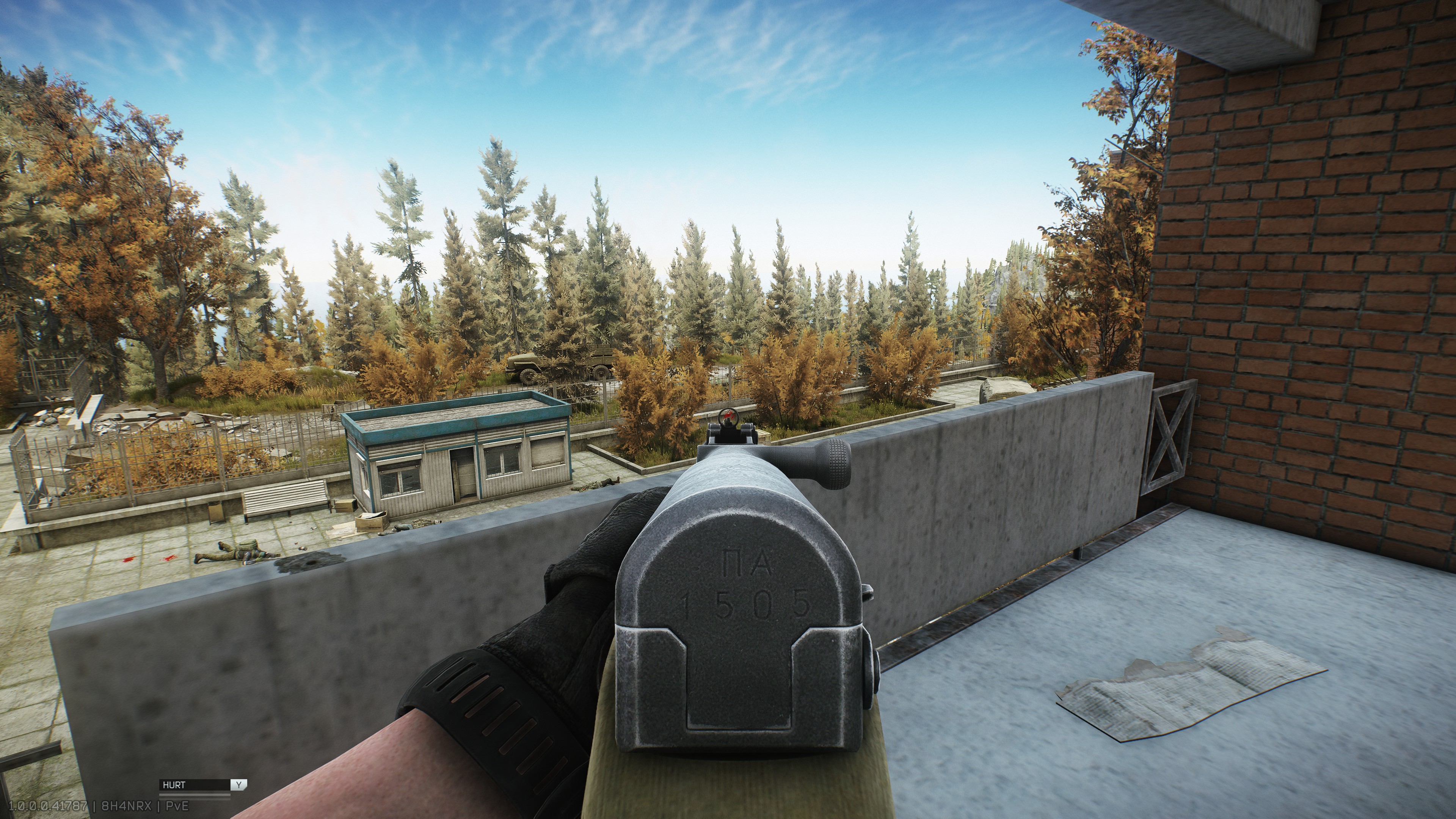 A player looks out over their surroundings in Escape from Tarkov.