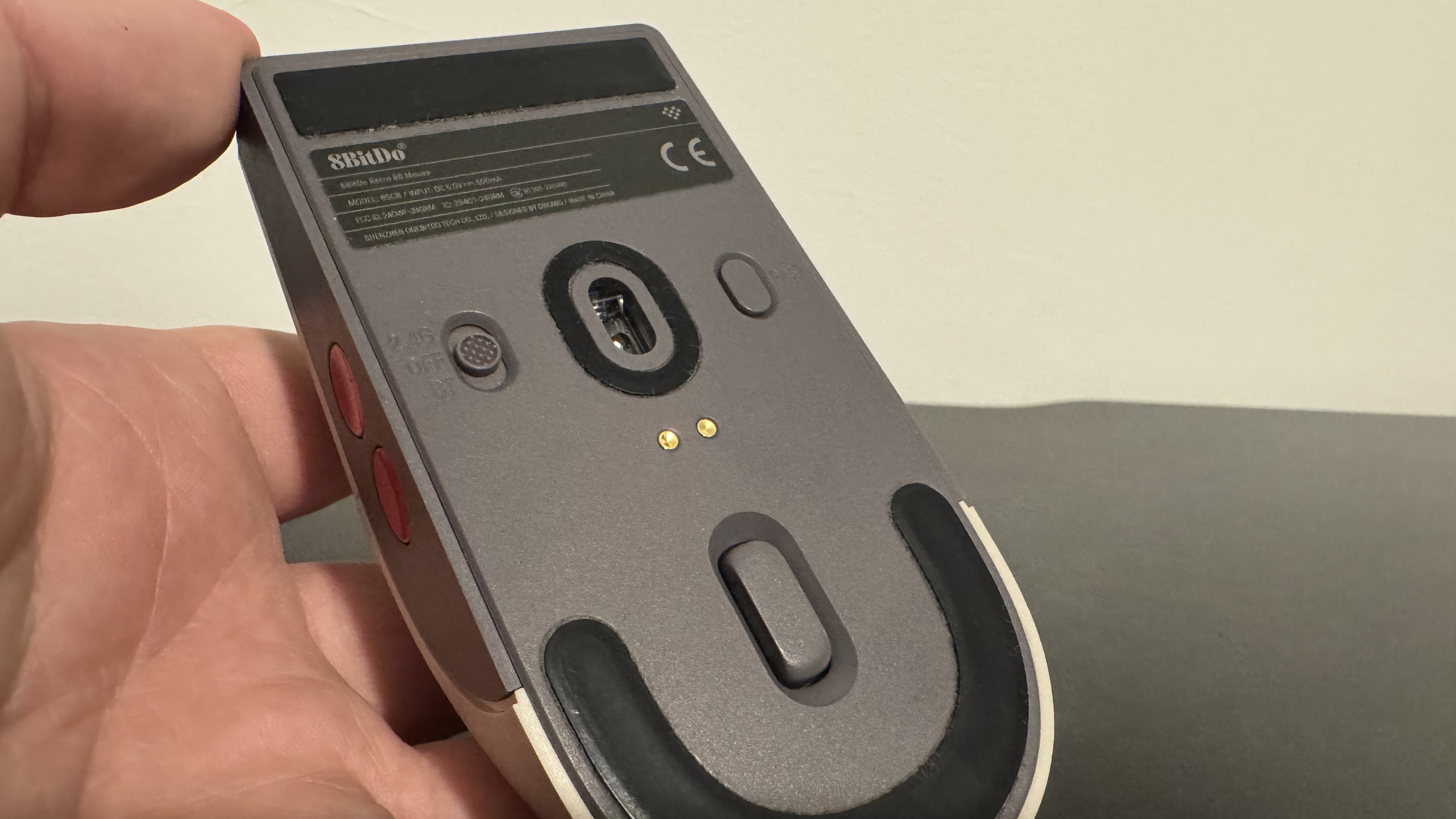 8BitDo Retro R8 gaming mouse