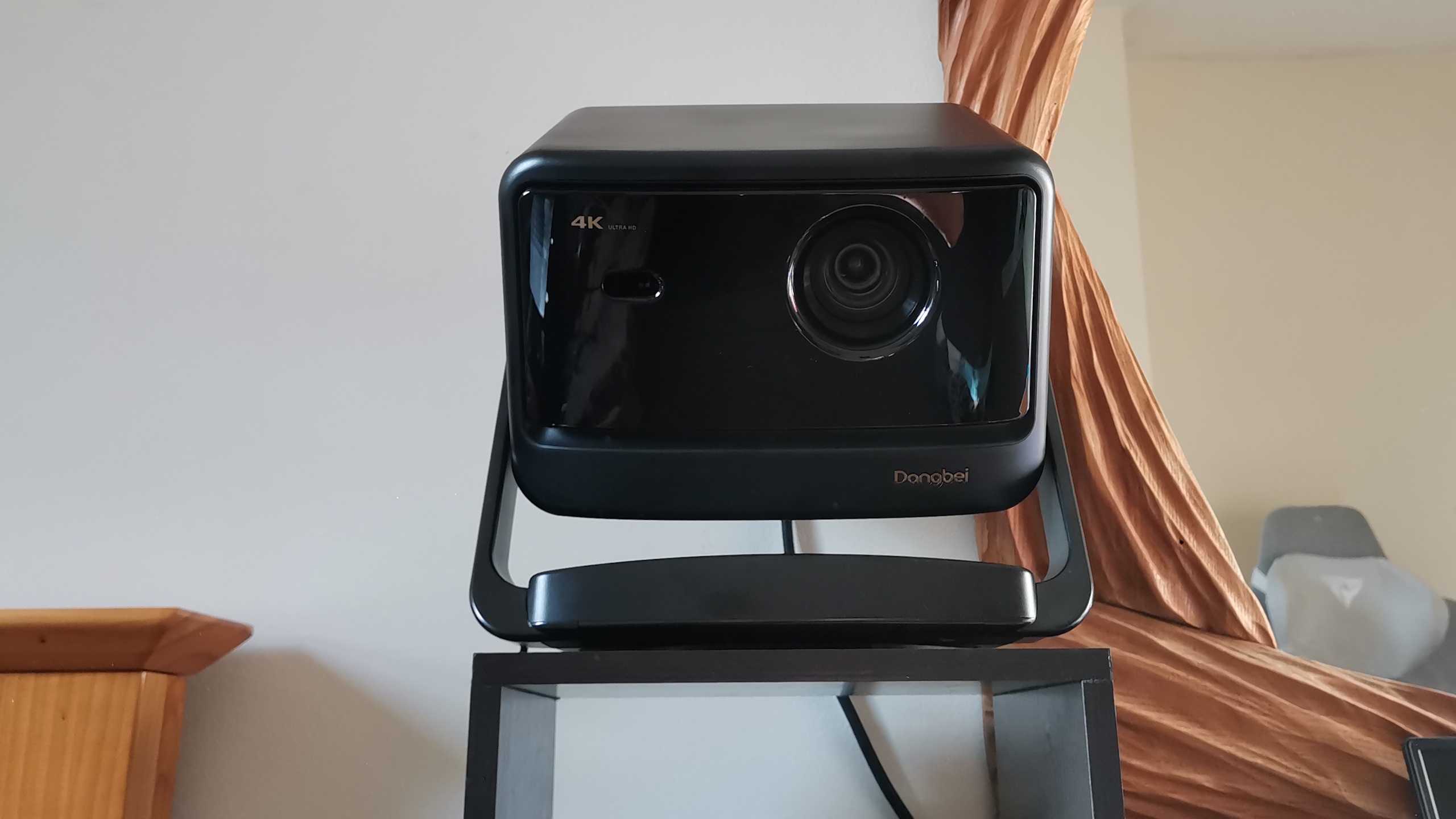 DangBei DBOX02 Pro 4K projector