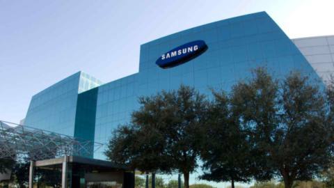 The memory market is so screwed right now that Samsung is negotiating with, err, Samsung over DRAM contracts