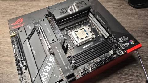 Amazon US sold nearly half the number of CPUs it did this time last year