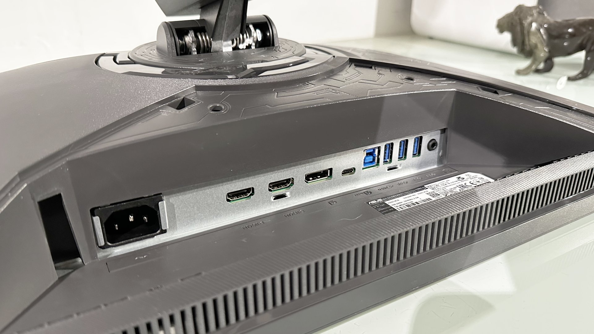 Asus ROG Strix XG27JCG