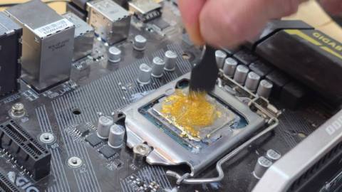You can chow down on this edible thermal paste made from gold leaf and honey, and it’s not as horrible for your temps as you might expect