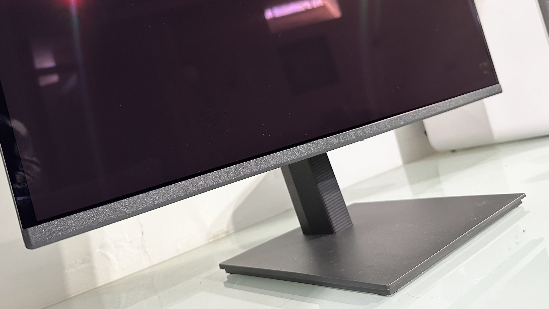 Alienware AW2726DM