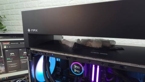 YouTuber discovers dry ice can indeed cool your gaming PC, if you have a very specific model from a very specific manufacturer