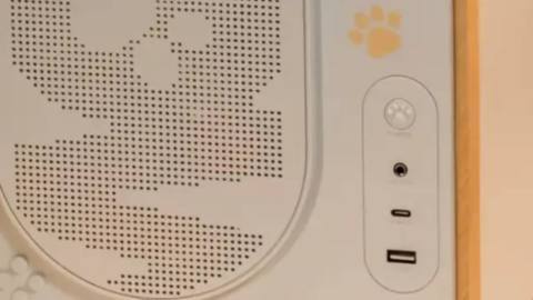 This cat-themed PC case has the best power button I’ve ever seen